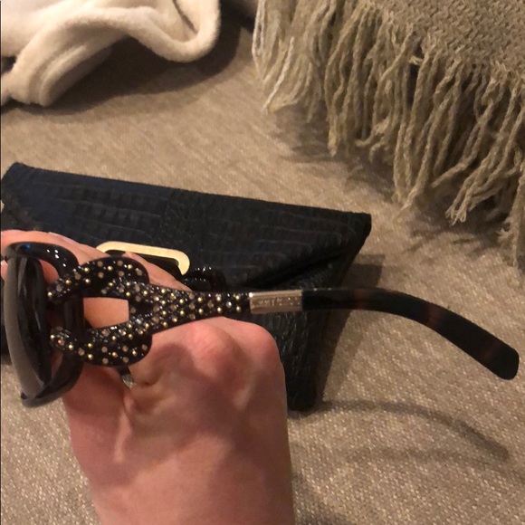 Jimmy Choo tortoise shell sunglasses with crystal - Picture 5 of 8